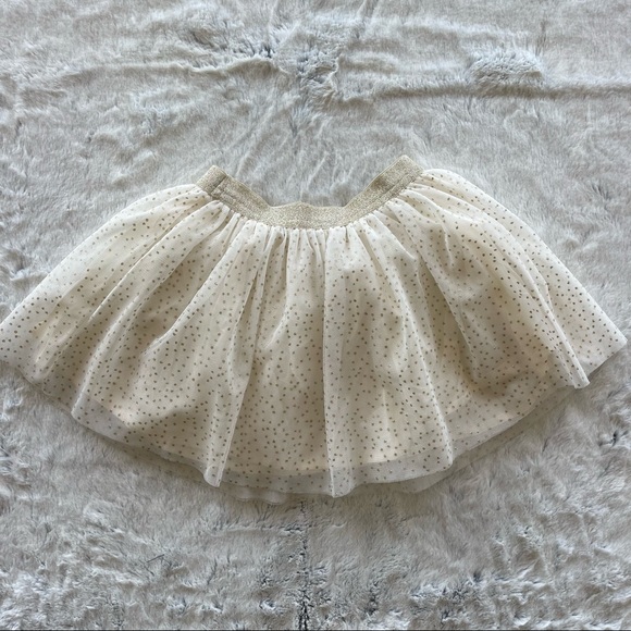 Bundle of 2 Shorts  and 1 Skirt for a 3T old Girl - Picture 6 of 13